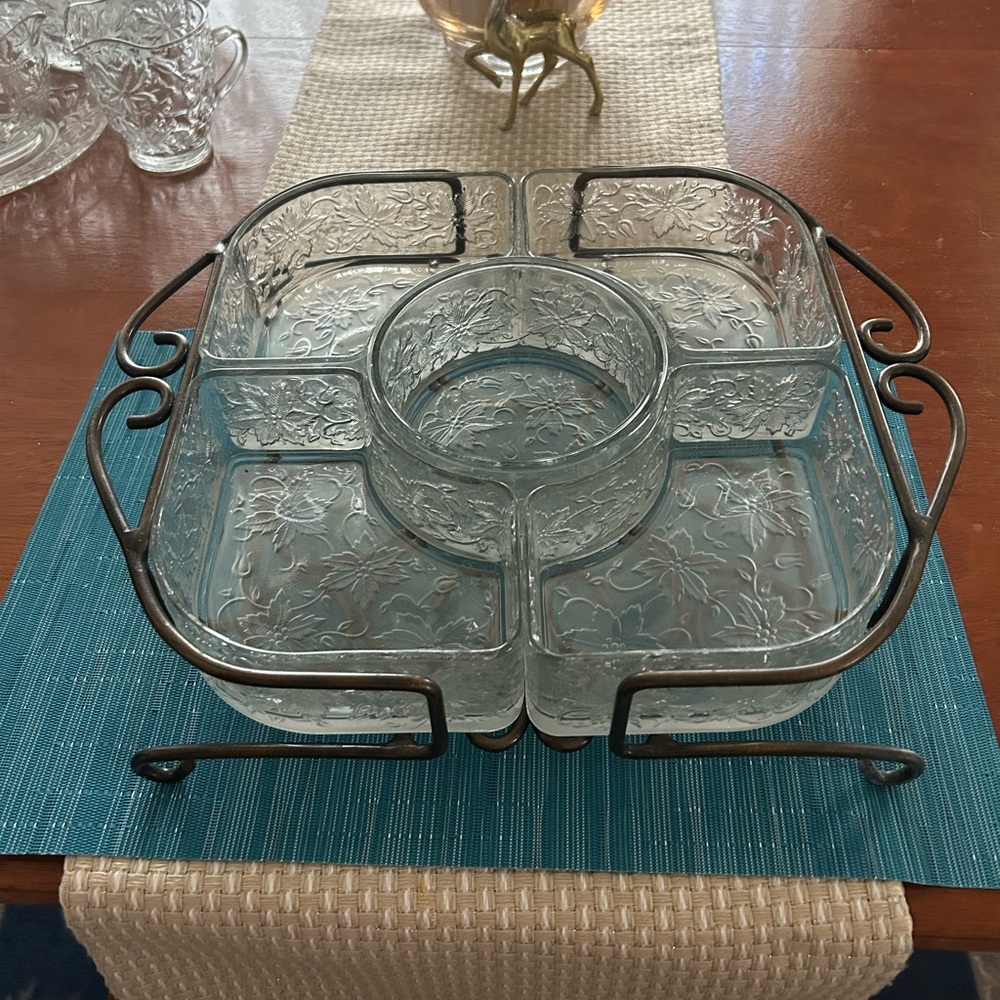 Vintage Princess House Fantasia Chip and Dip Set with Metal Caddy